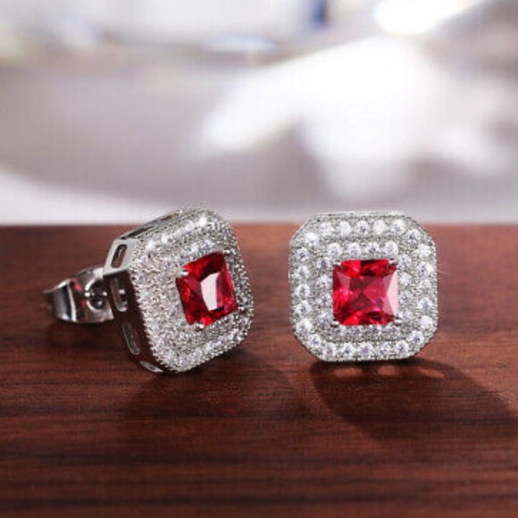 NWT STERLING SILVER DIAMOND Stud EARRINGS - Picture 2 of 4